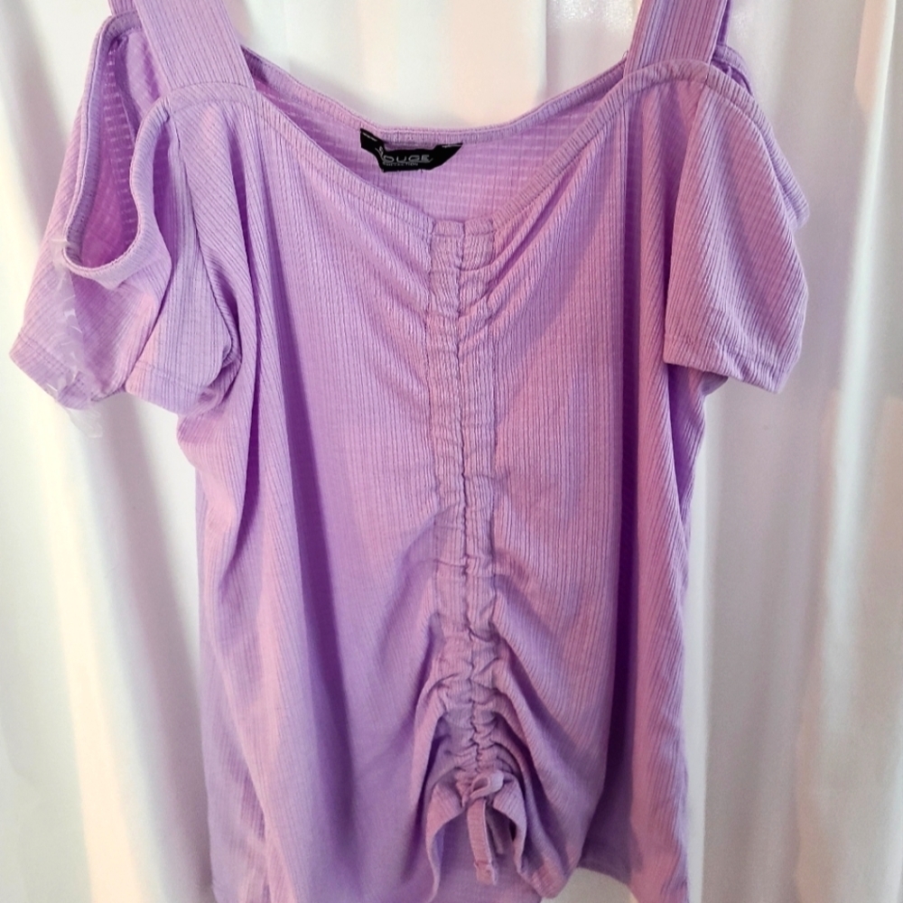 Rouge 3xl lavender shirt 👕